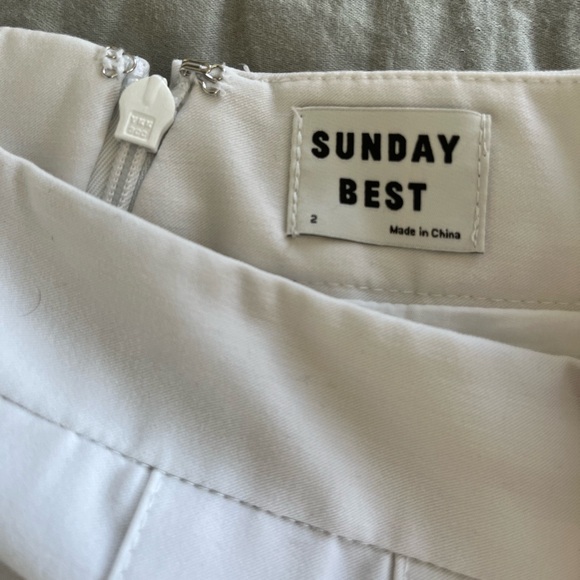 SUNDAY BEST WHITE PLEATED MINI SKIRT - Picture 3 of 4